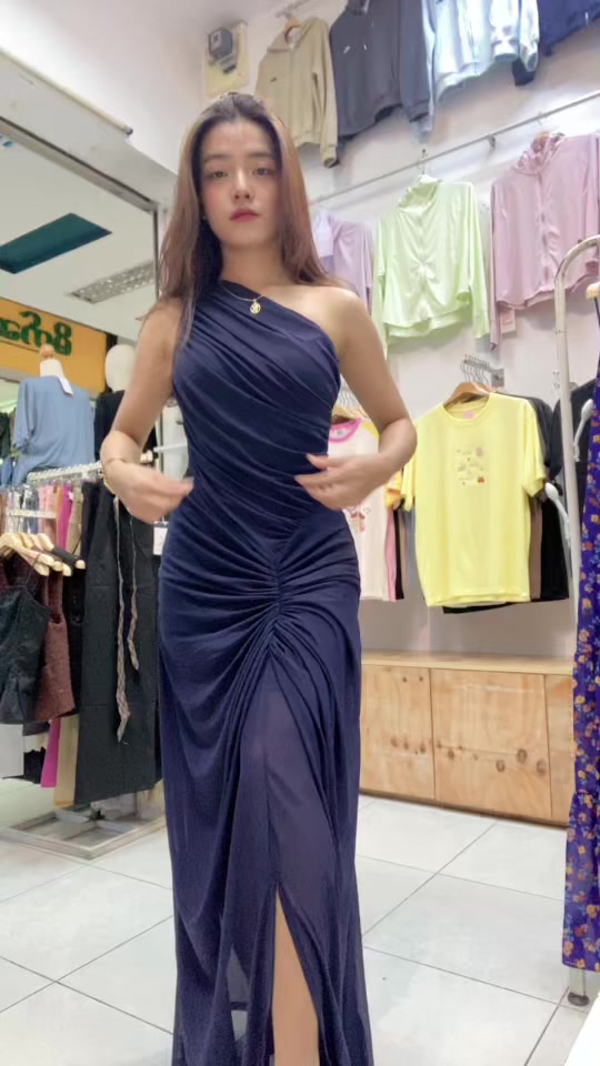 @TNM(တက်နေမင်း) Fashion Shop