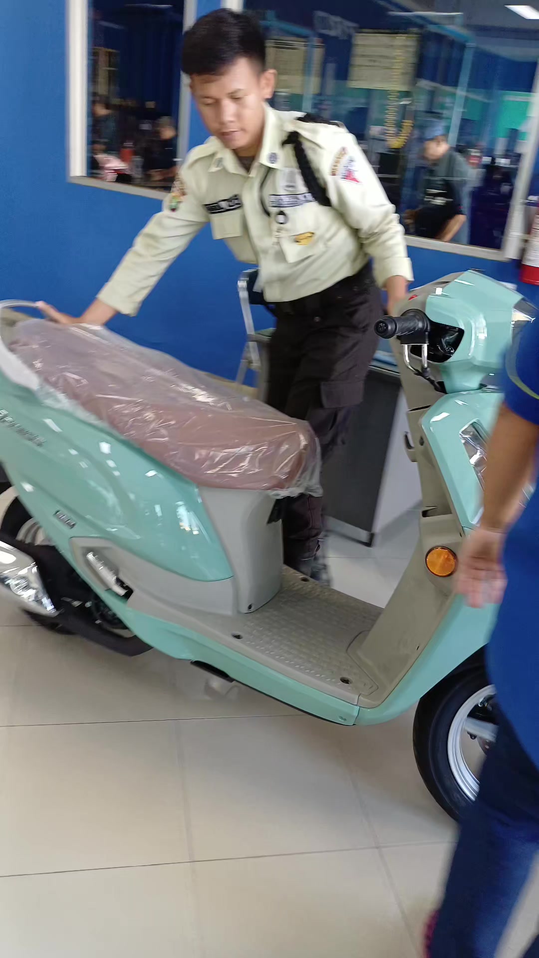 @suzuki hayam wuruk