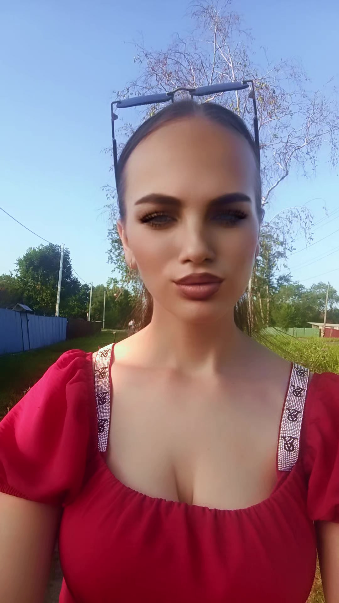 @Юлия