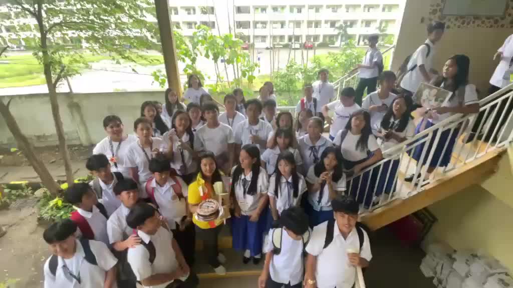 @Ma'am Myr@