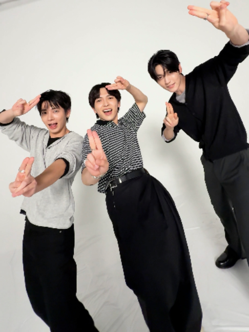 @TOMORROW X TOGETHER