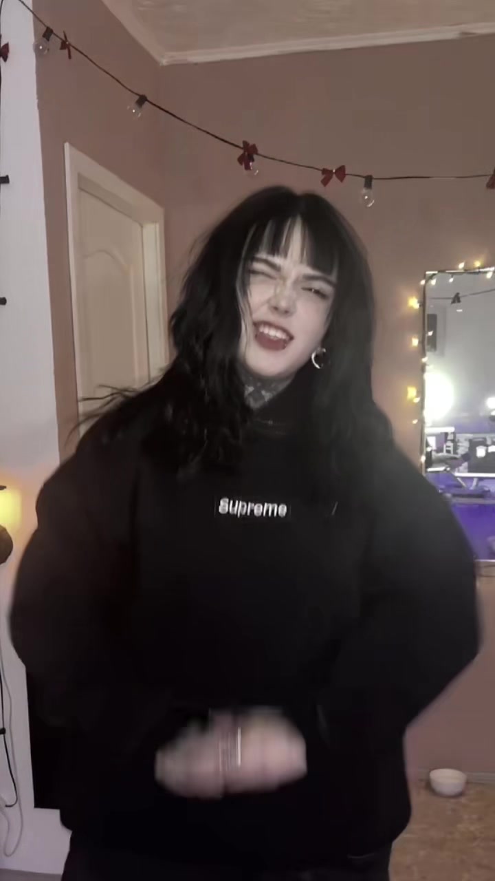 @☠️TWITCH: NESSIAI