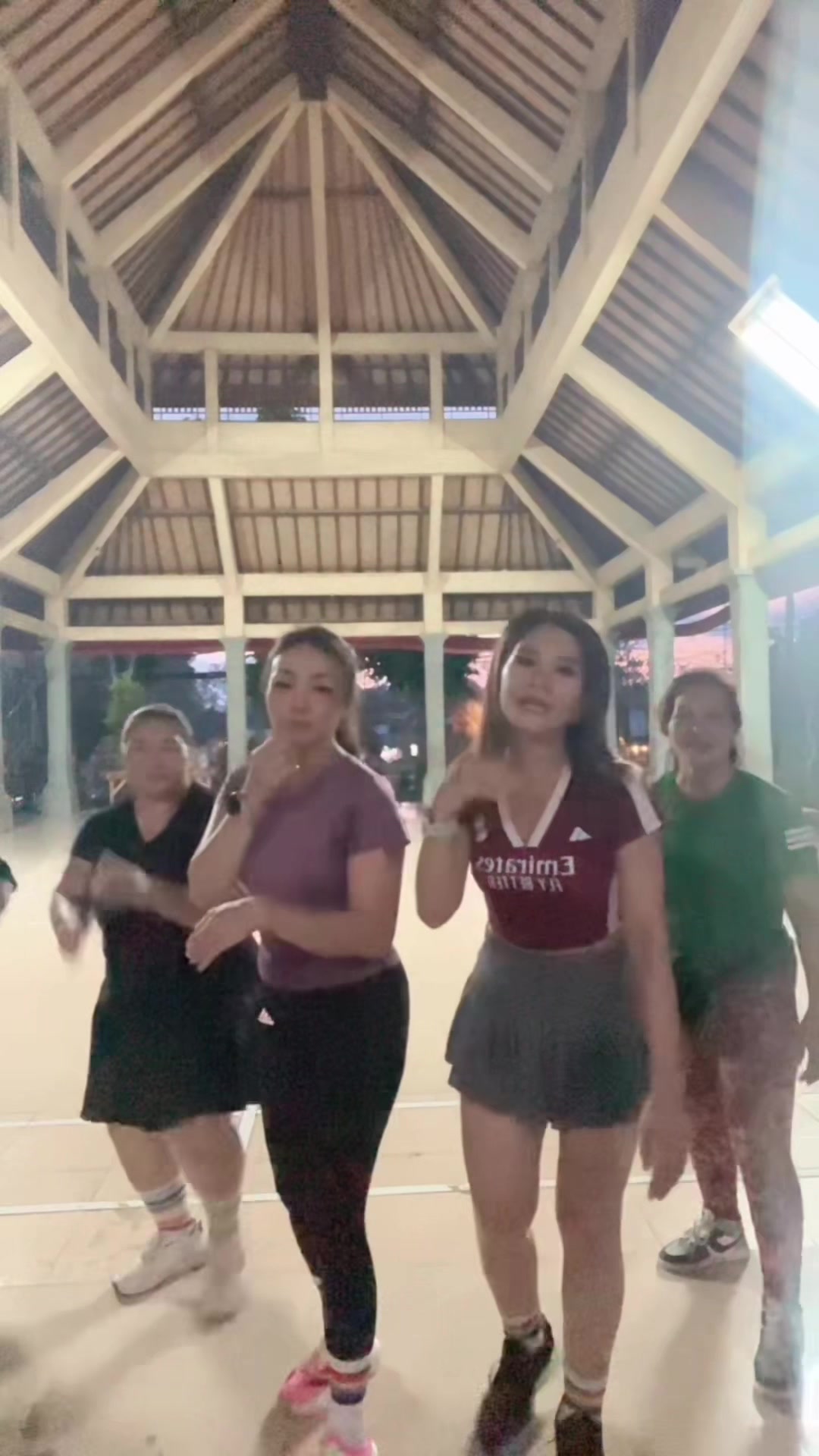 @Geg_ayu_amara