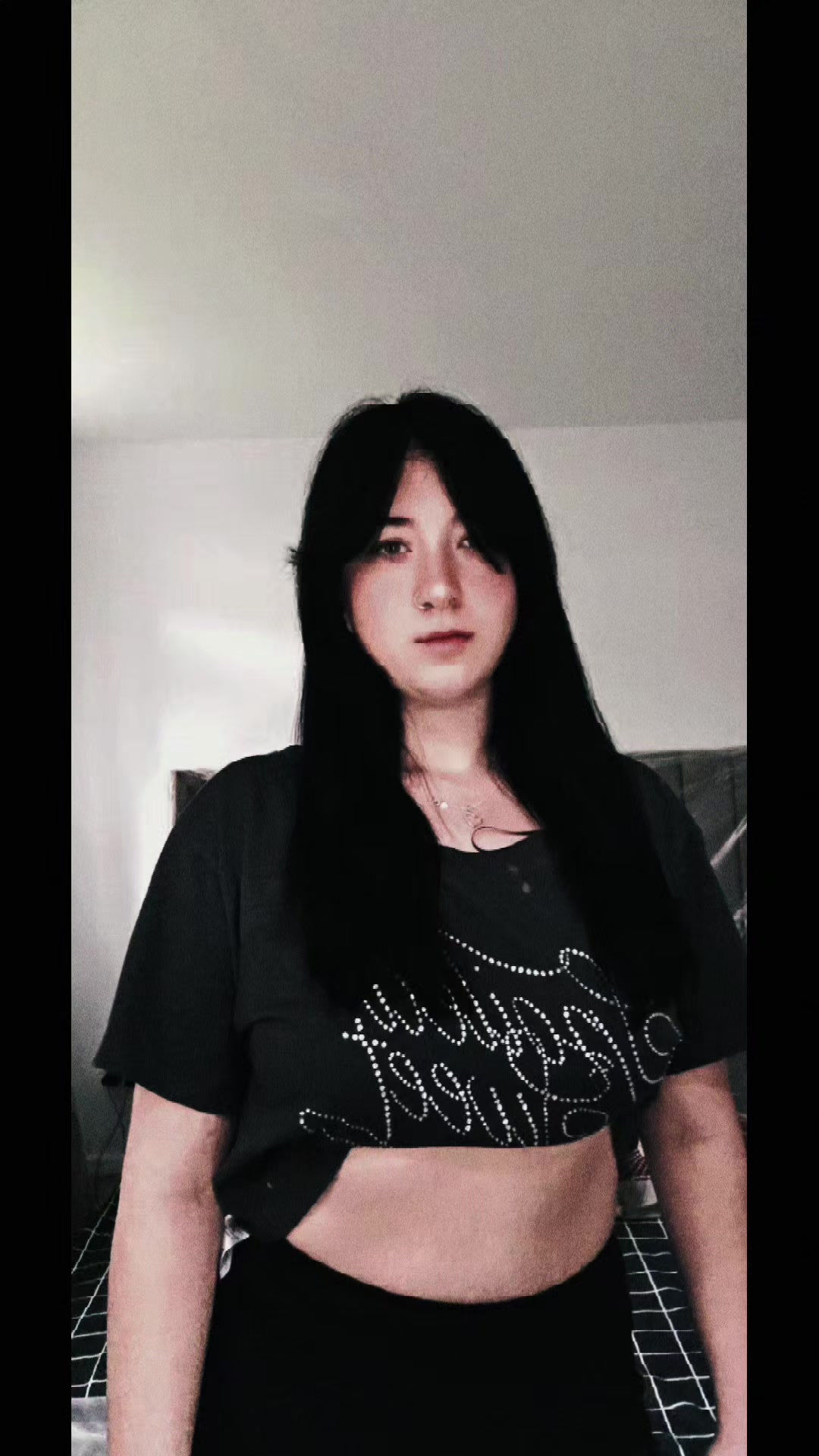 @🖤