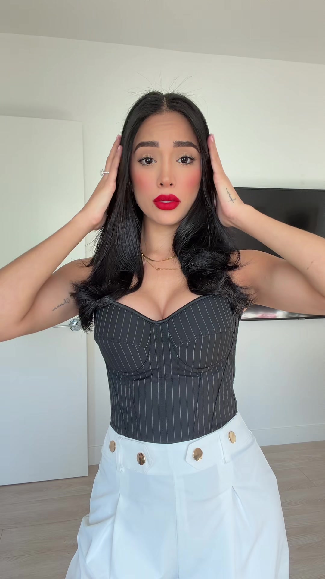 @Luciana