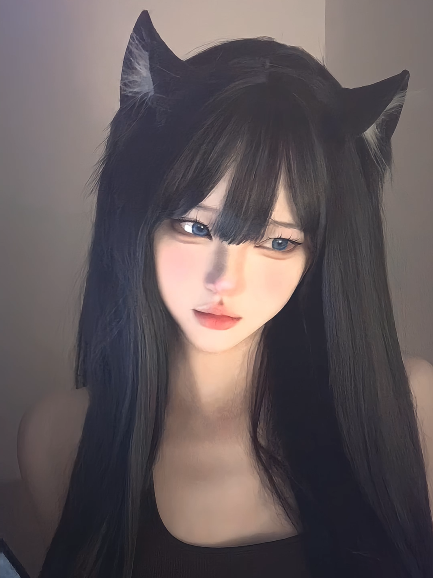 @𝘼𝙣𝙨𝙝𝙞