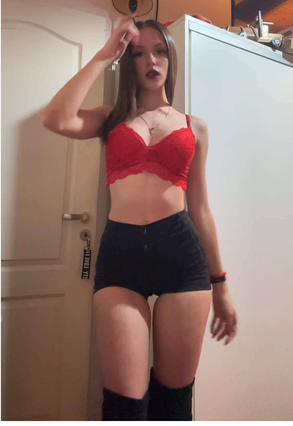@𝓶𝓸𝓻𝓮