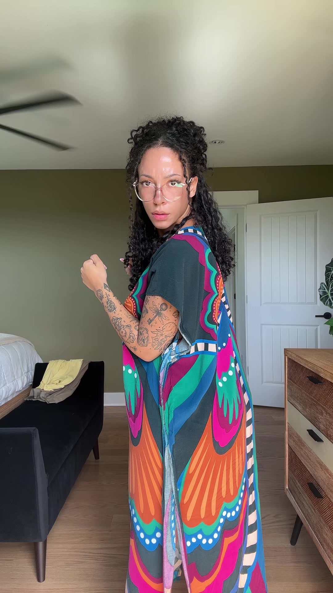 liv 🛸 (itslunarliv) Urlebird