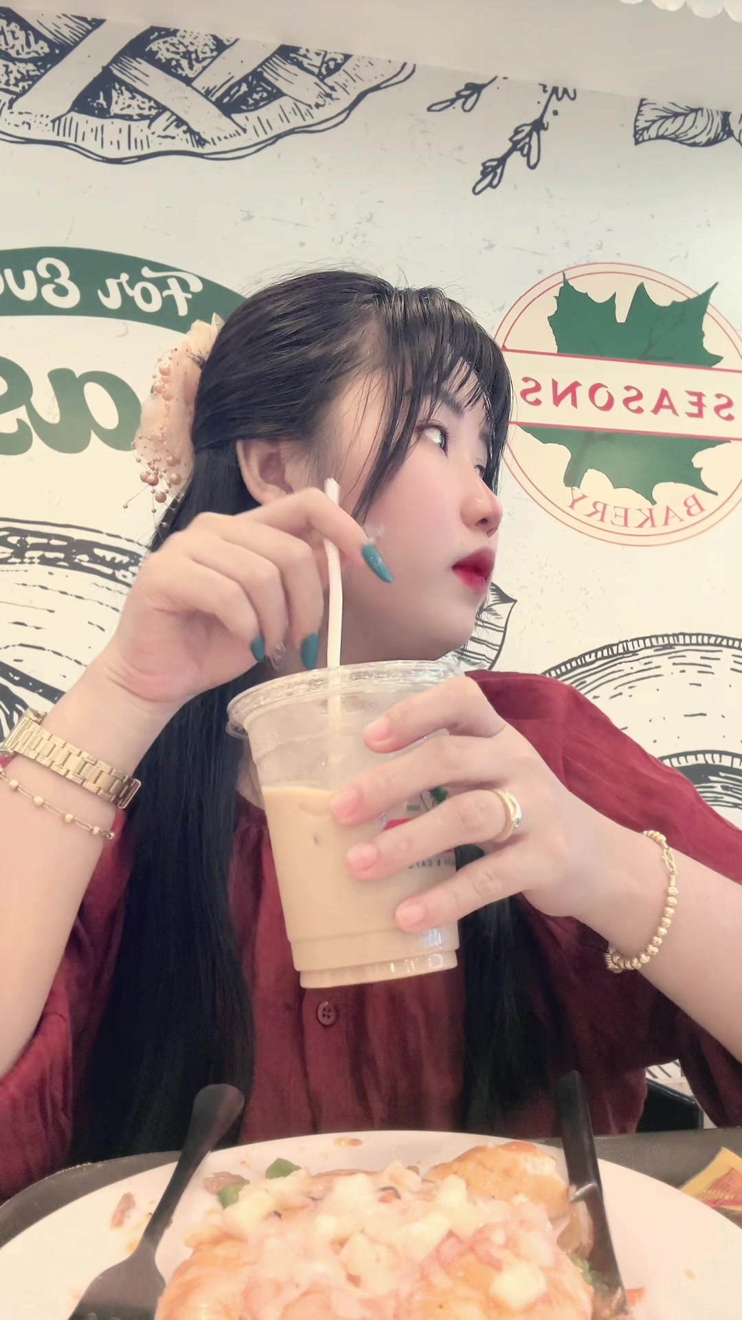 @Thae Su Zaw🌸