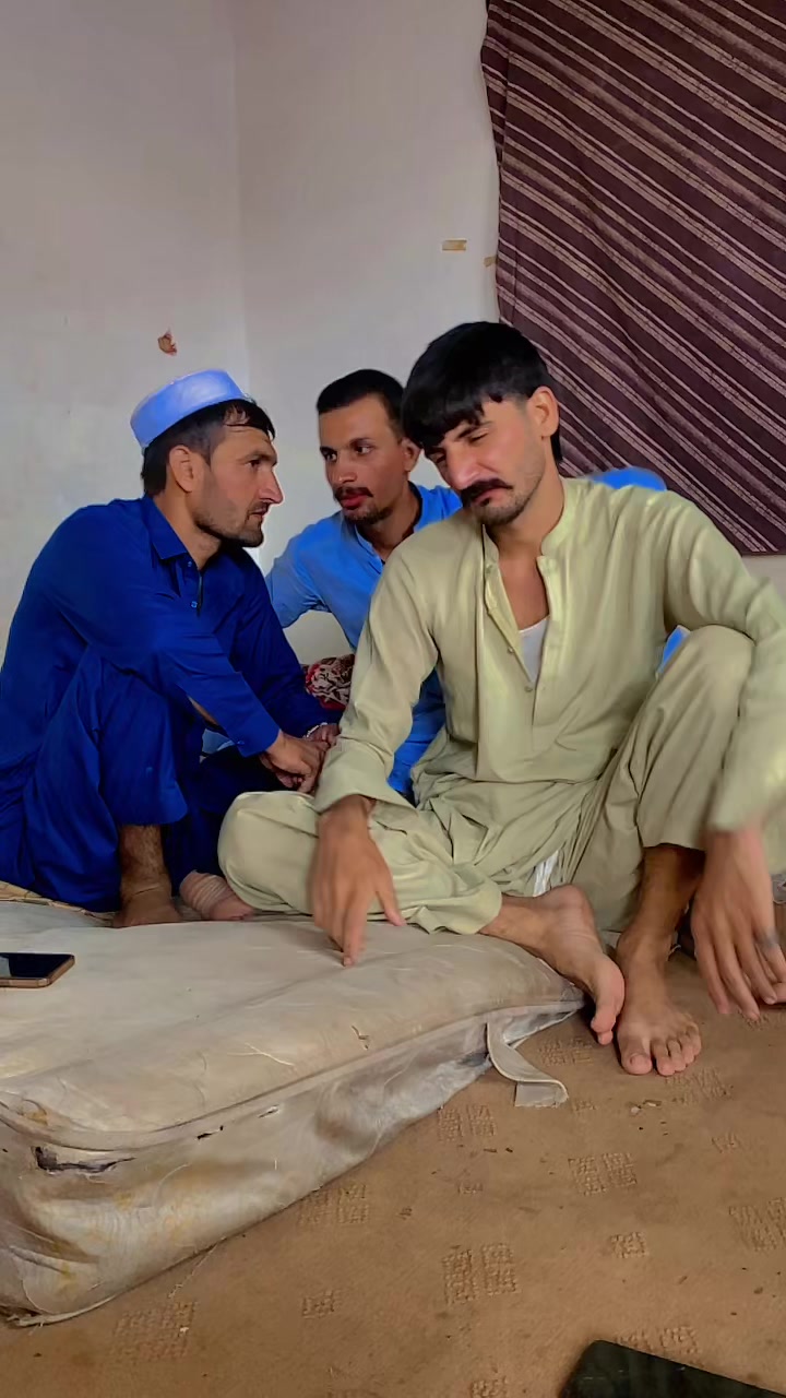 @PUKHTOONYAR  1100😂