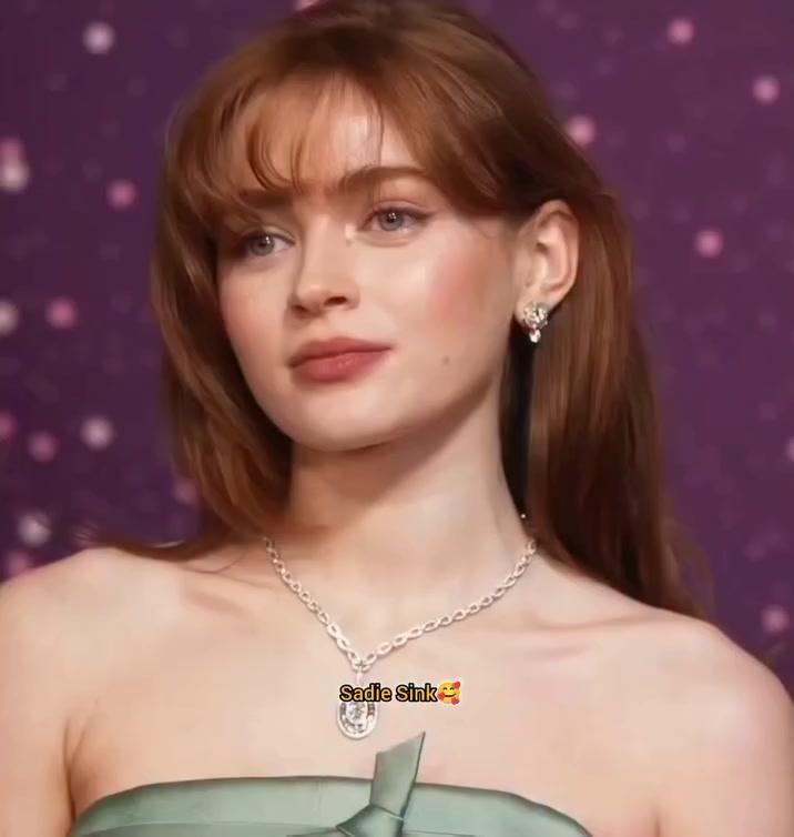 @ɪᴛ'ᴢ ᴍᴇ ᴋʀɪꜱʜ🦋