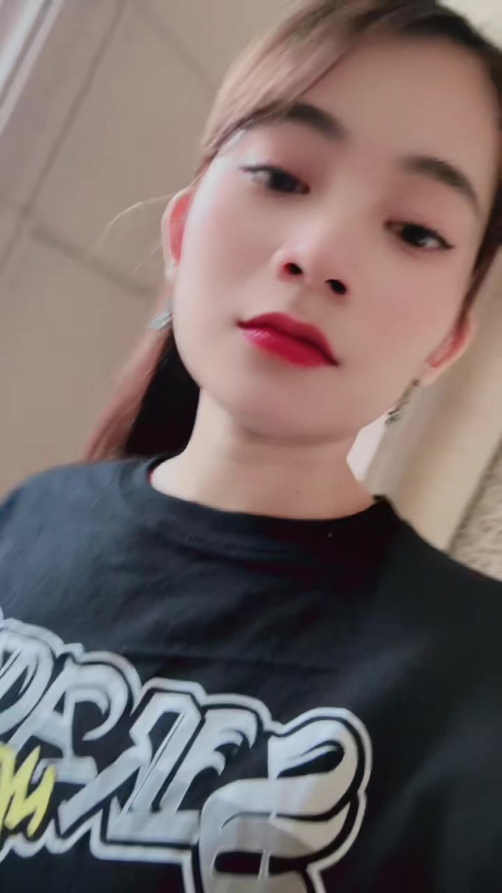 @Ria_Sragen 🥀🇹🇼