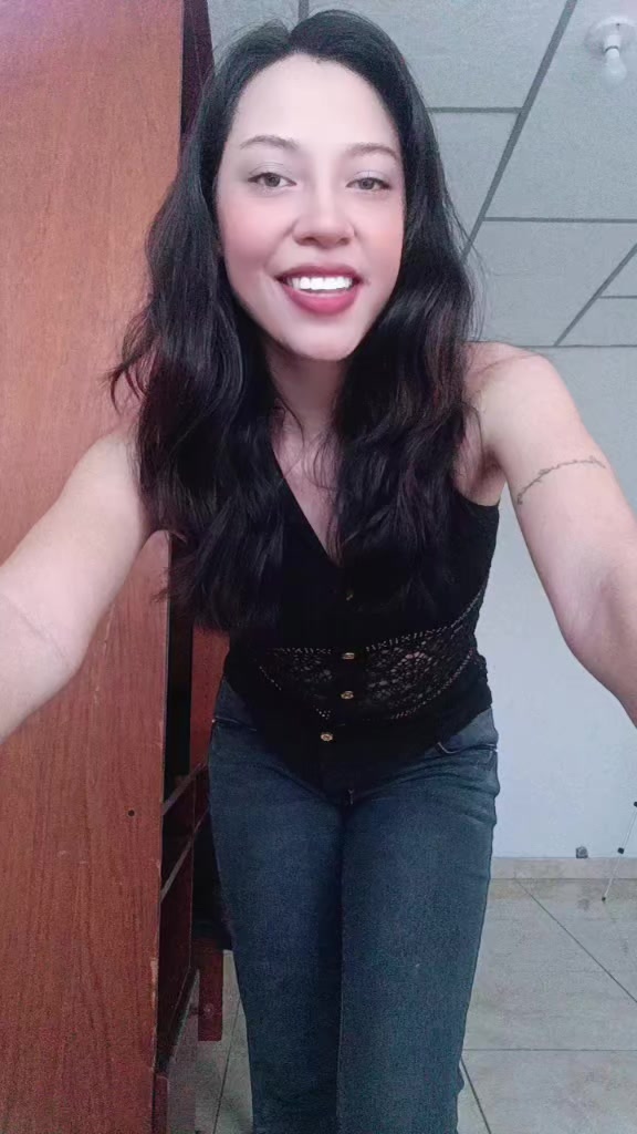 @AdriRainboworld 🌈✨