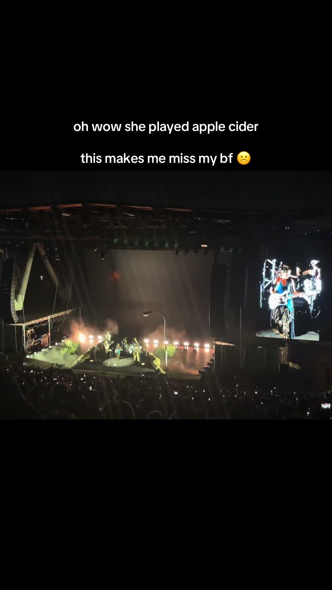 @maddih ⎕🦇🕸️ &deg;❀⋆.ೃ࿔*:･