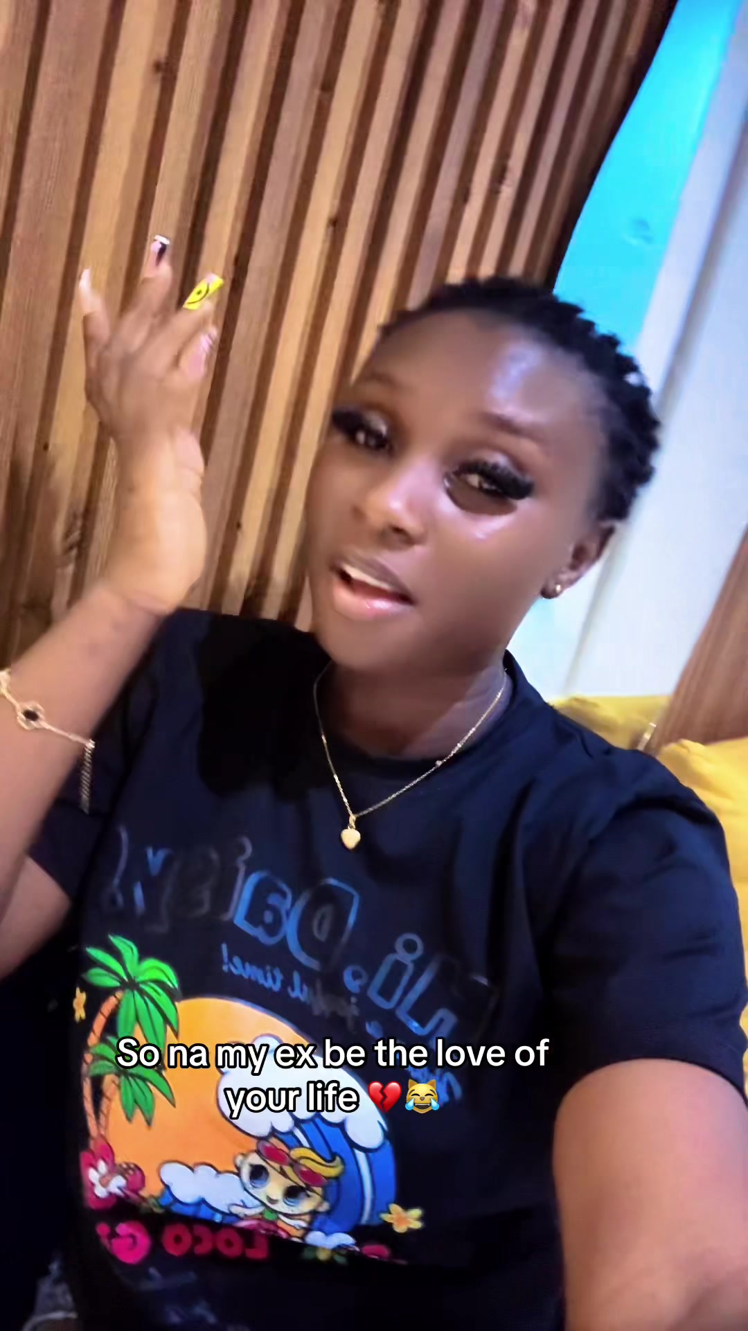 @Clothes vendor in Sapele 🛍️