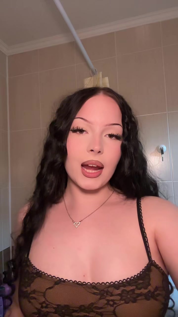 @𝒮ℴ𝒻𝒾𝒶