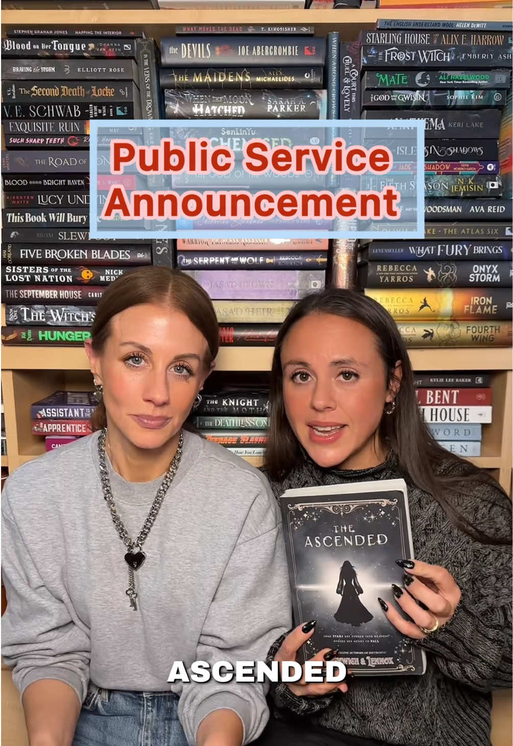 @📚Thea & Pep sisters reading