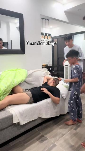 @Mommy Neill | Millennial Mom