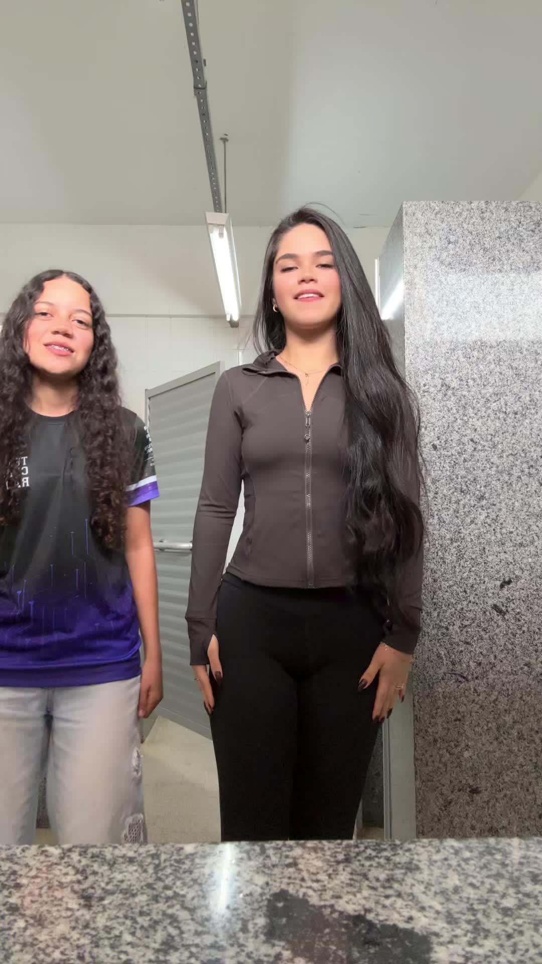 @Lília