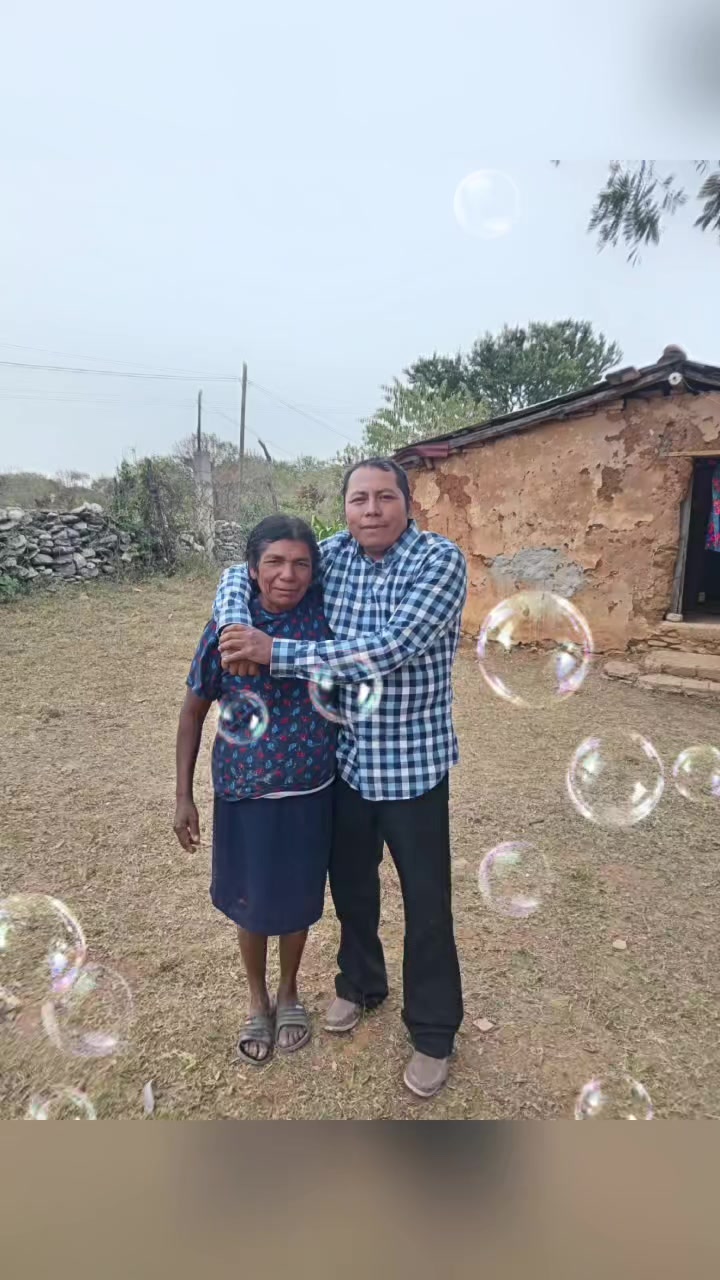 @PinoHernándezoficial