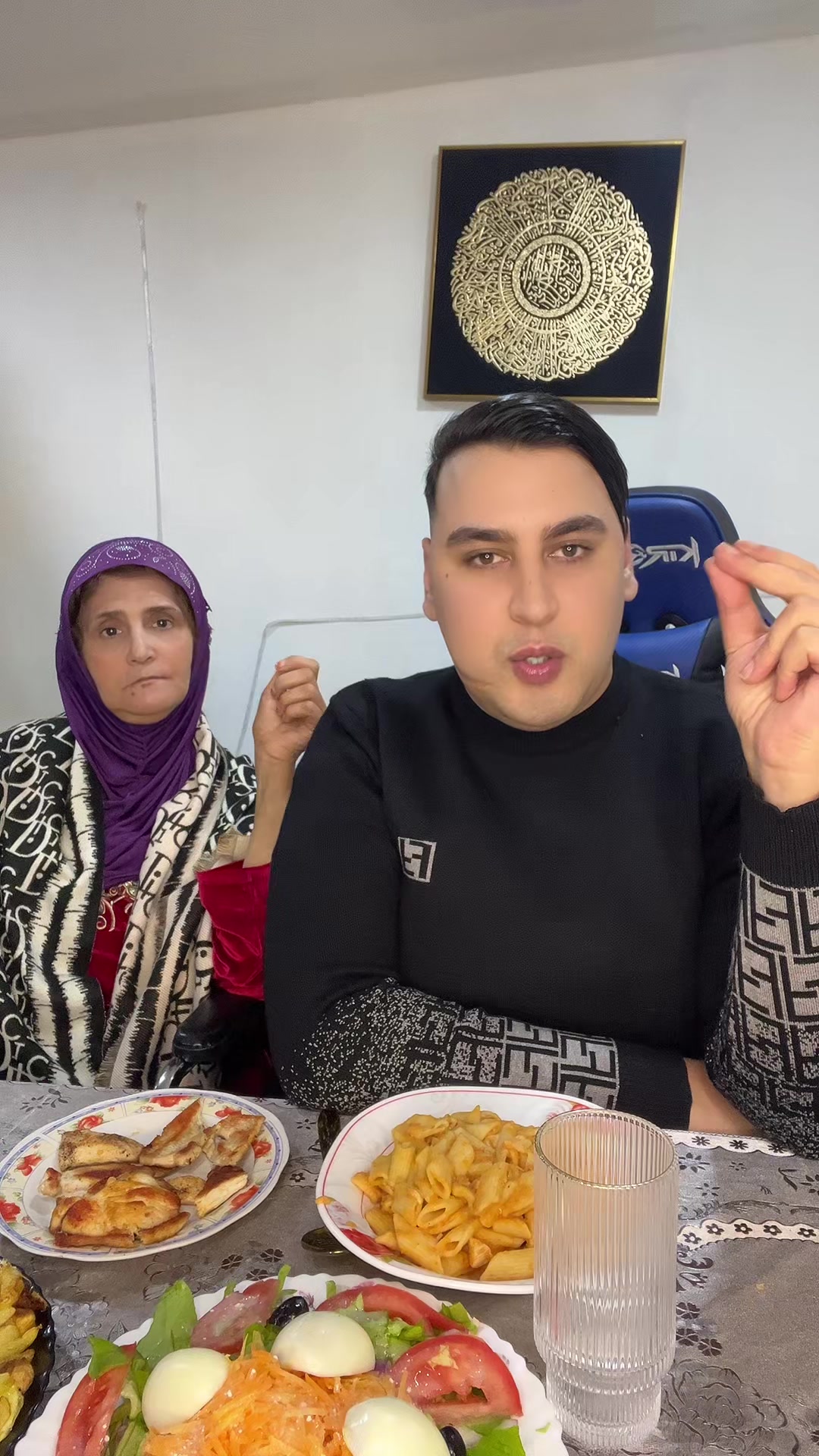 @Houssam and maman❤️