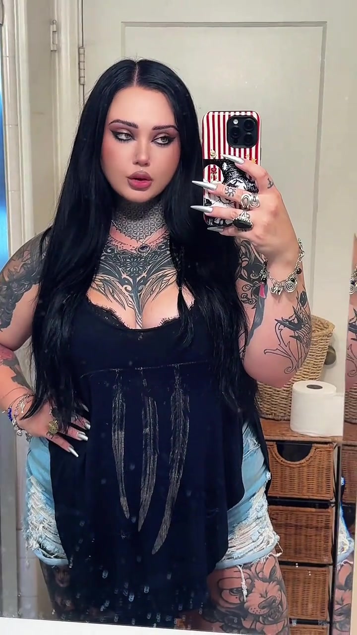 @GoddessGoth