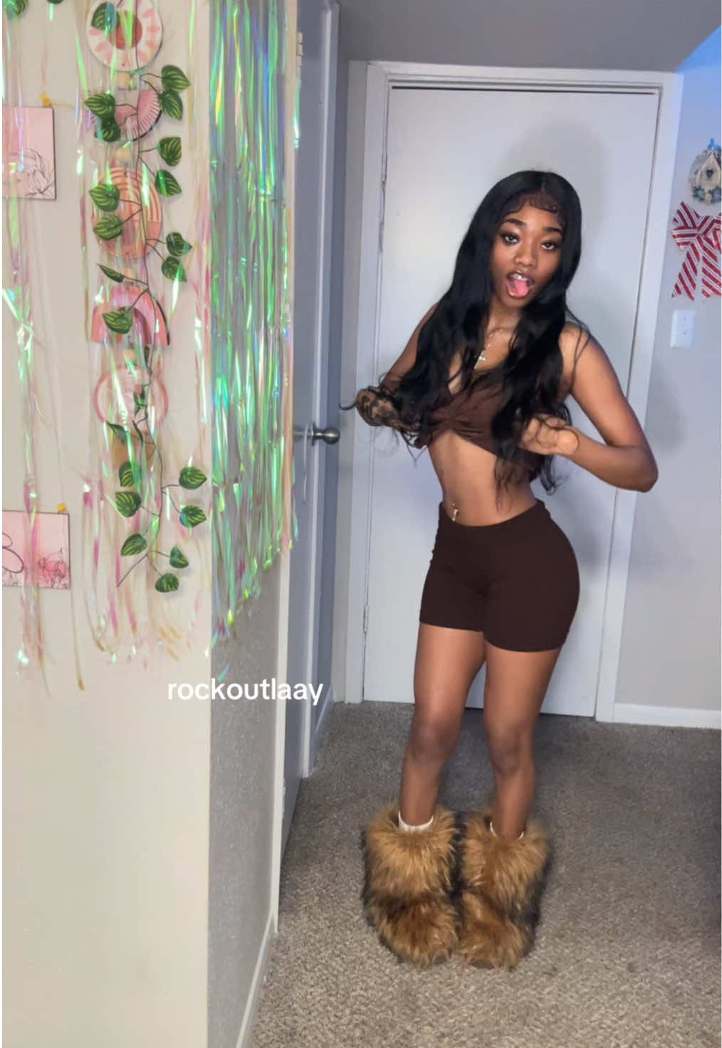 @rockoutlaay