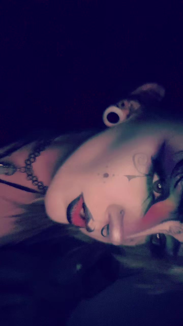 @⛧☾༺♰𝔐𝔬𝔫♰༻☽⛧