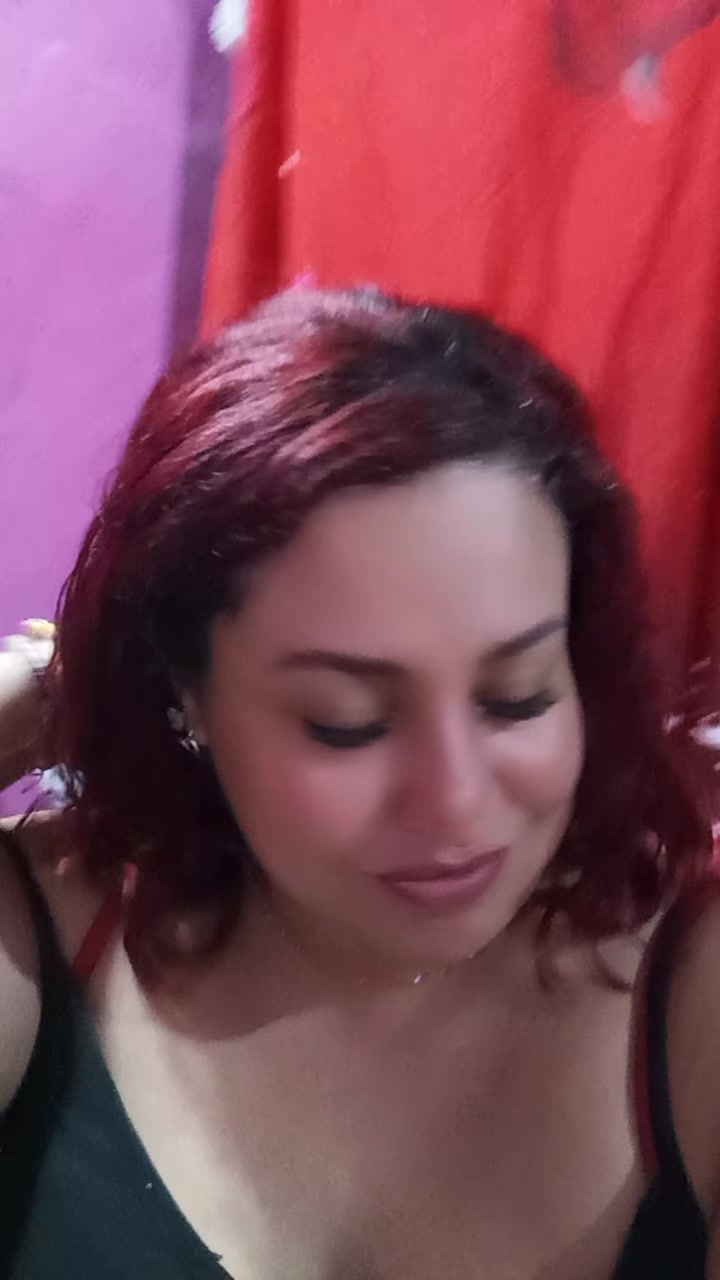 @laura