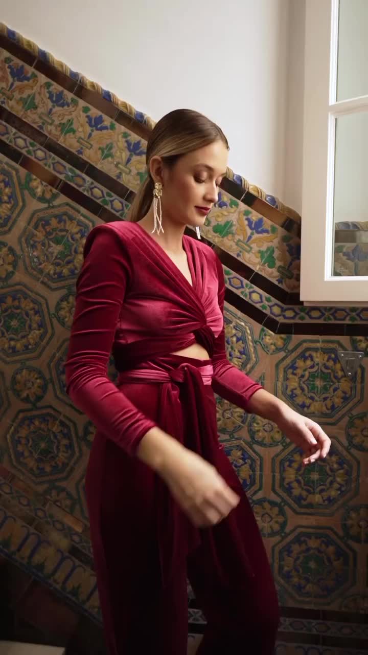 @Ella_Stewart