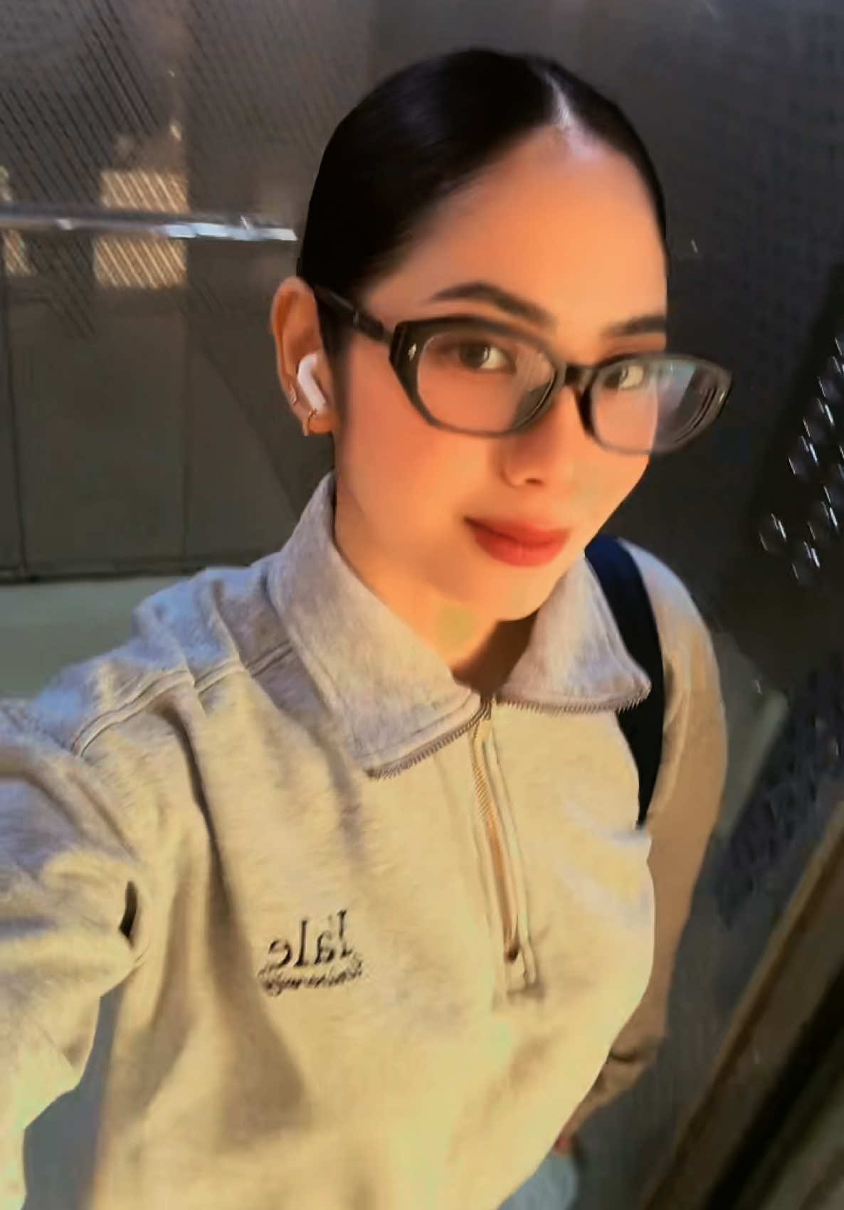 @MORENA KO