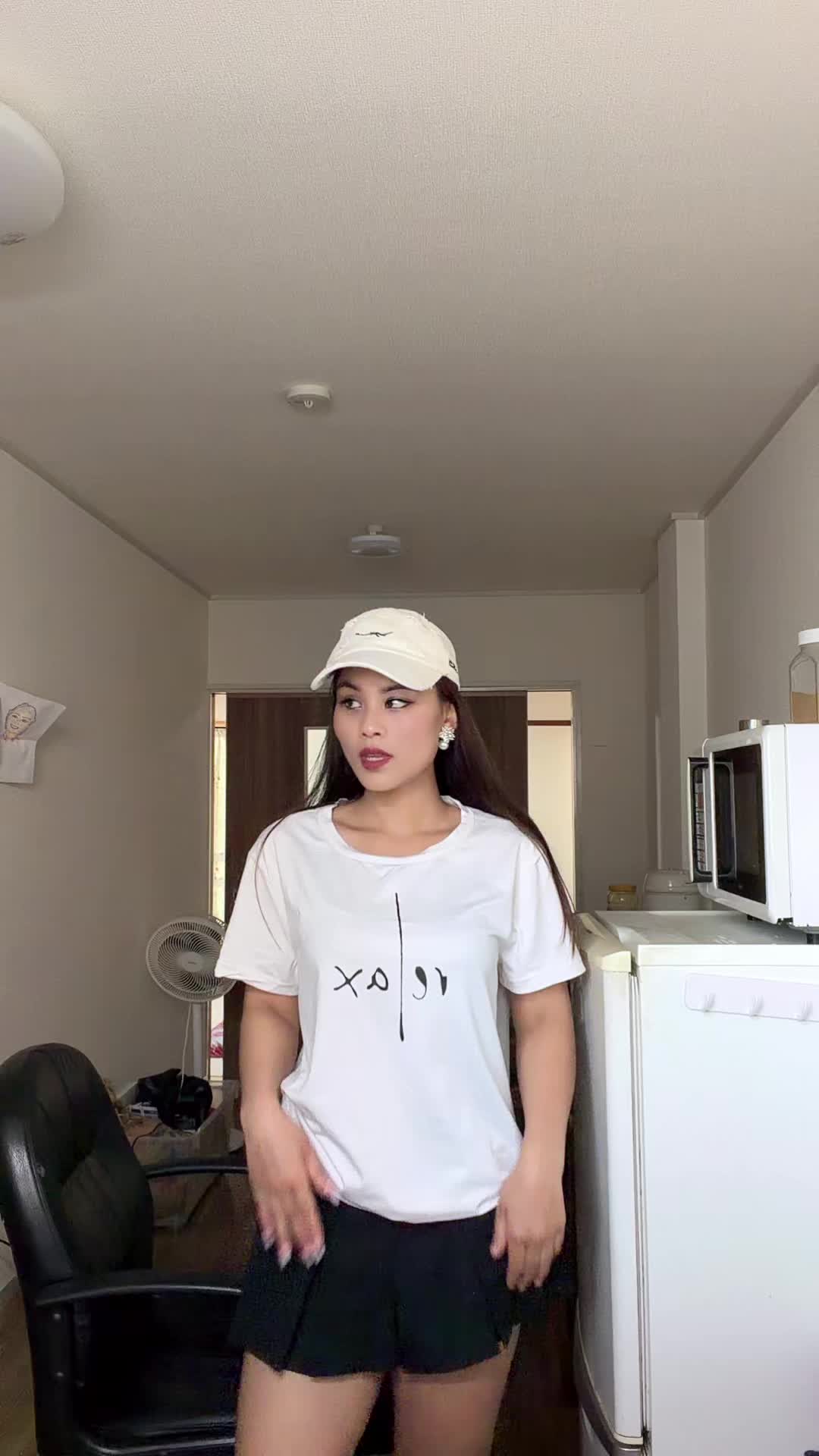 @👸