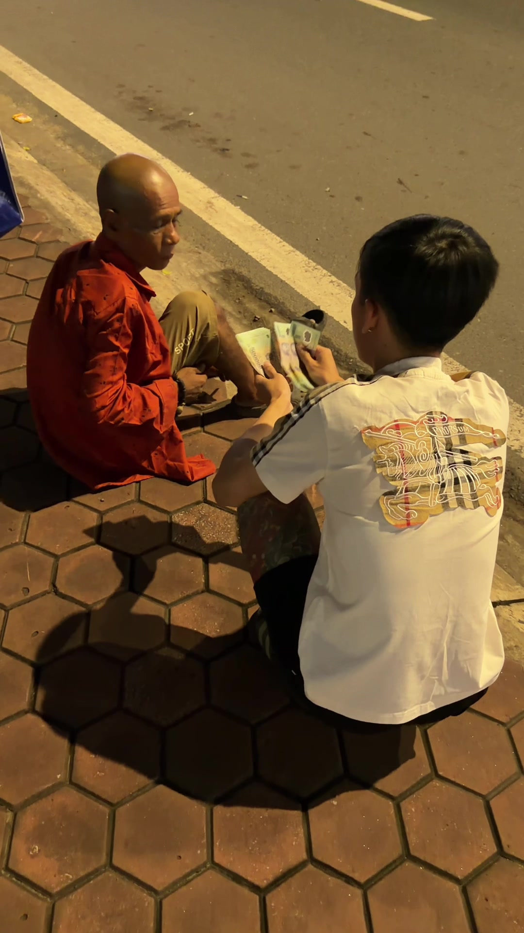 @Lâm li o Tẽn Tẽn