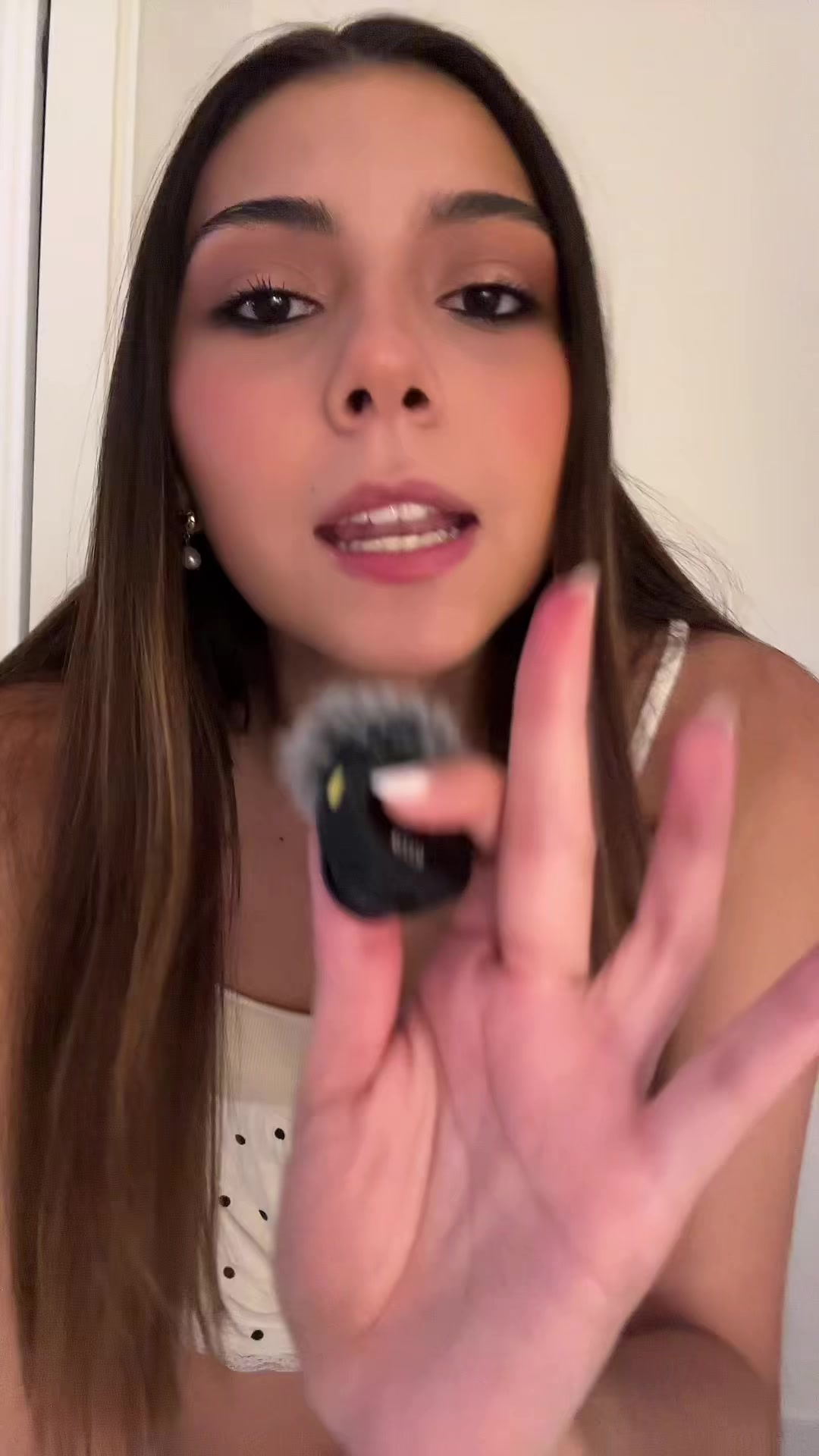 @adrianaleivaac
