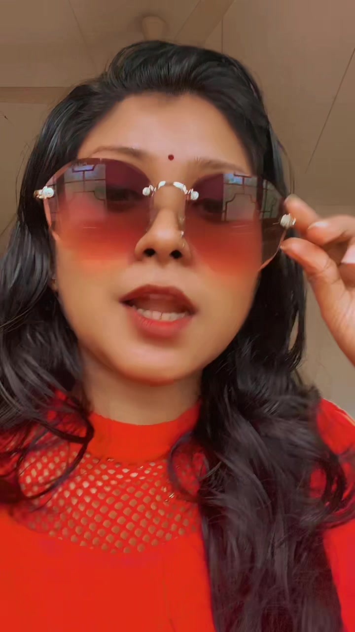 @Maya 😍 மாயா 🧿