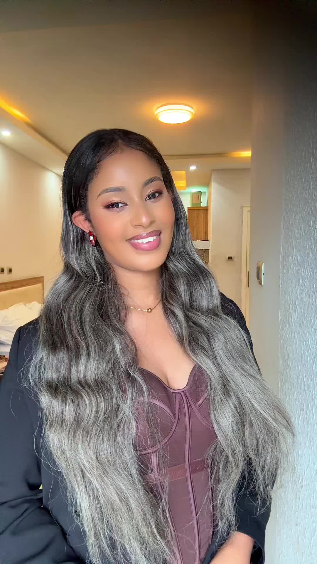 @Bella (እ-ኑ)