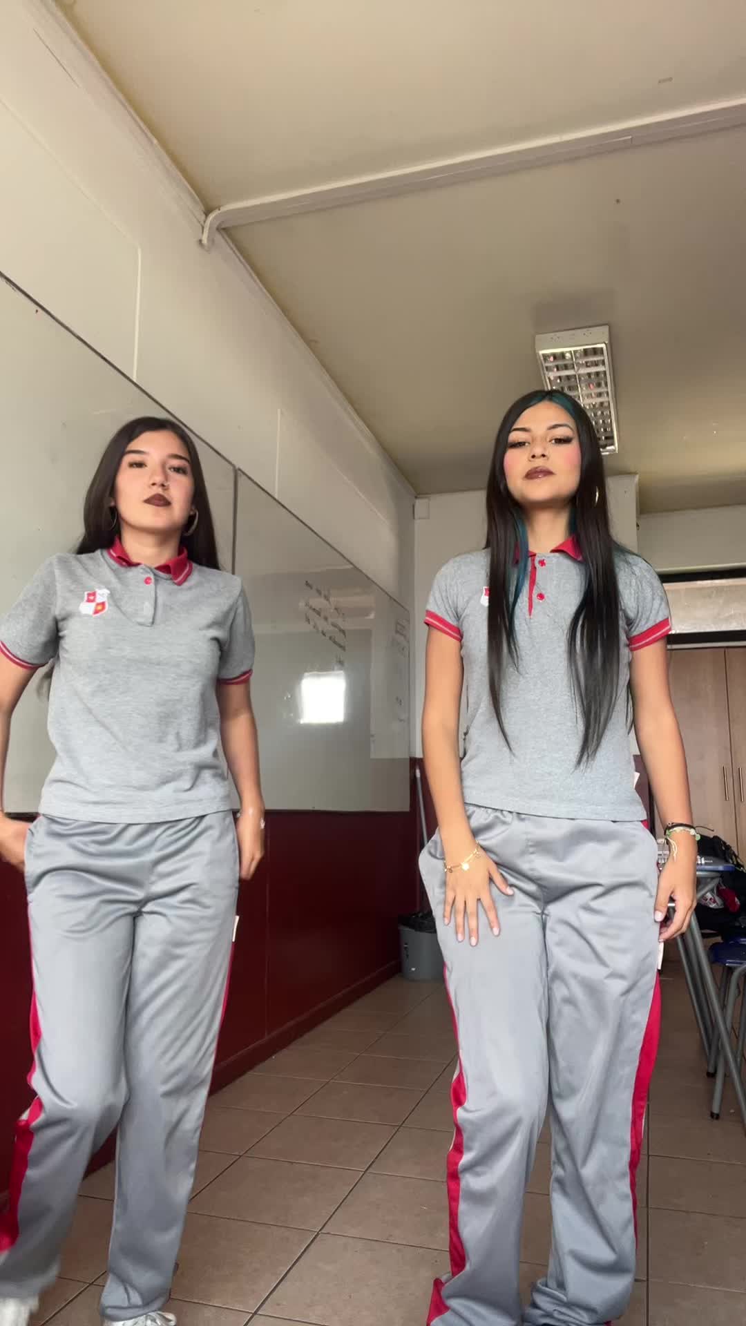 @💙🤎