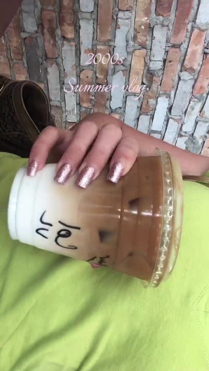 @𝐸𝓈𝓉𝒽𝑒𝓇 𝐹𝓇𝒶𝓎𝒹𝒶 🧁
