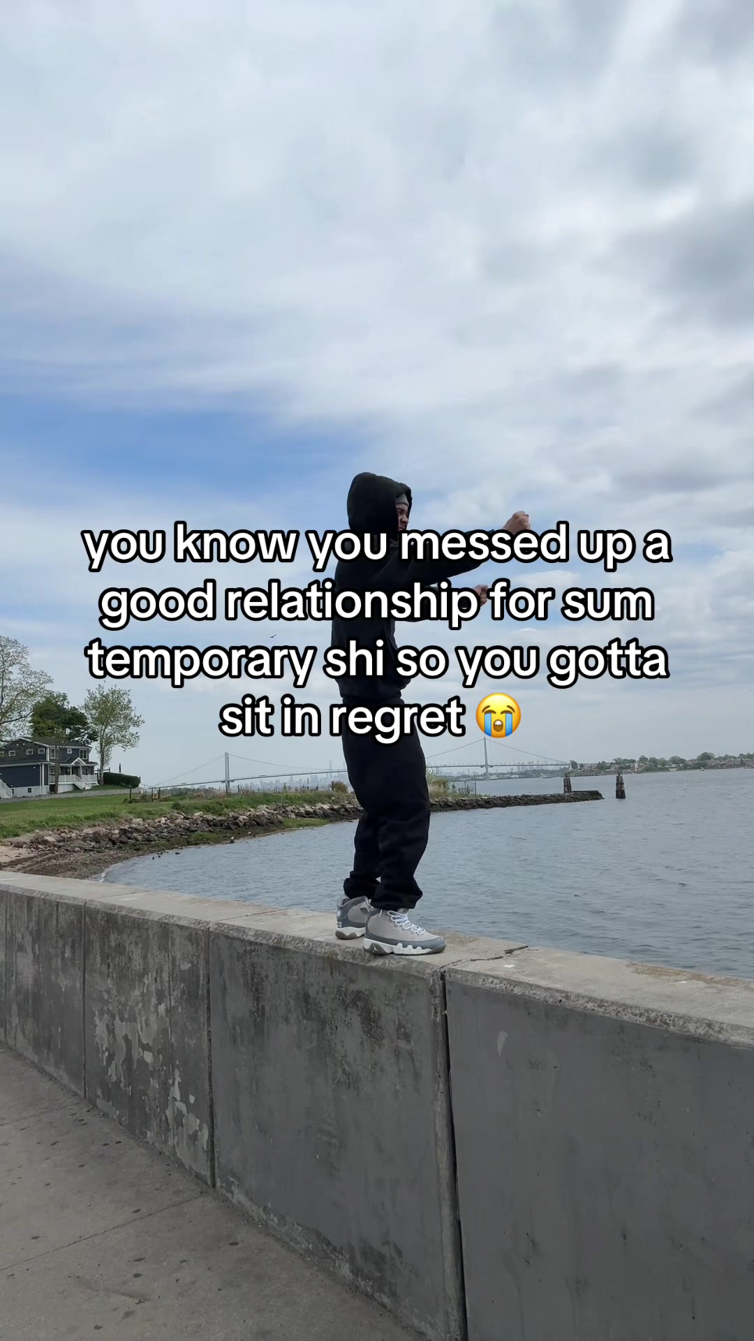 @derekyb