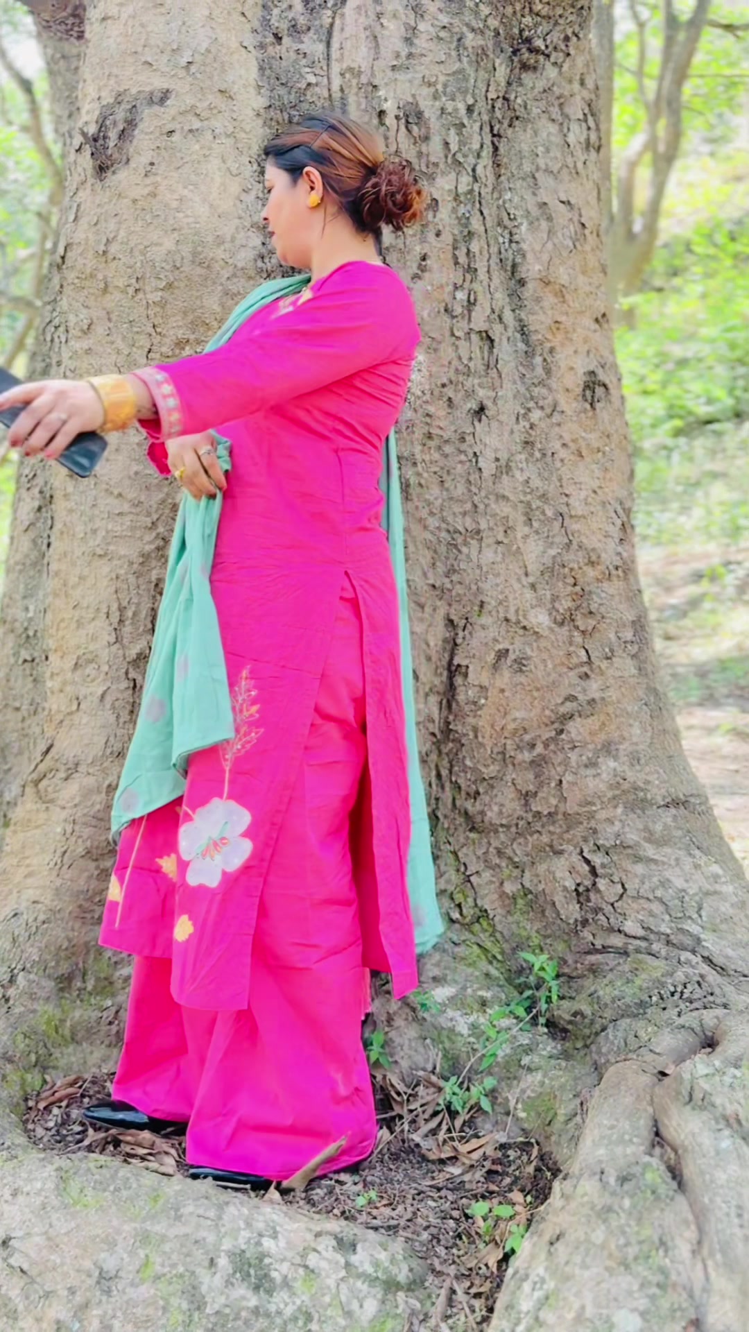 @सरु न्यौपाने भुसाल🦋❤️🦋