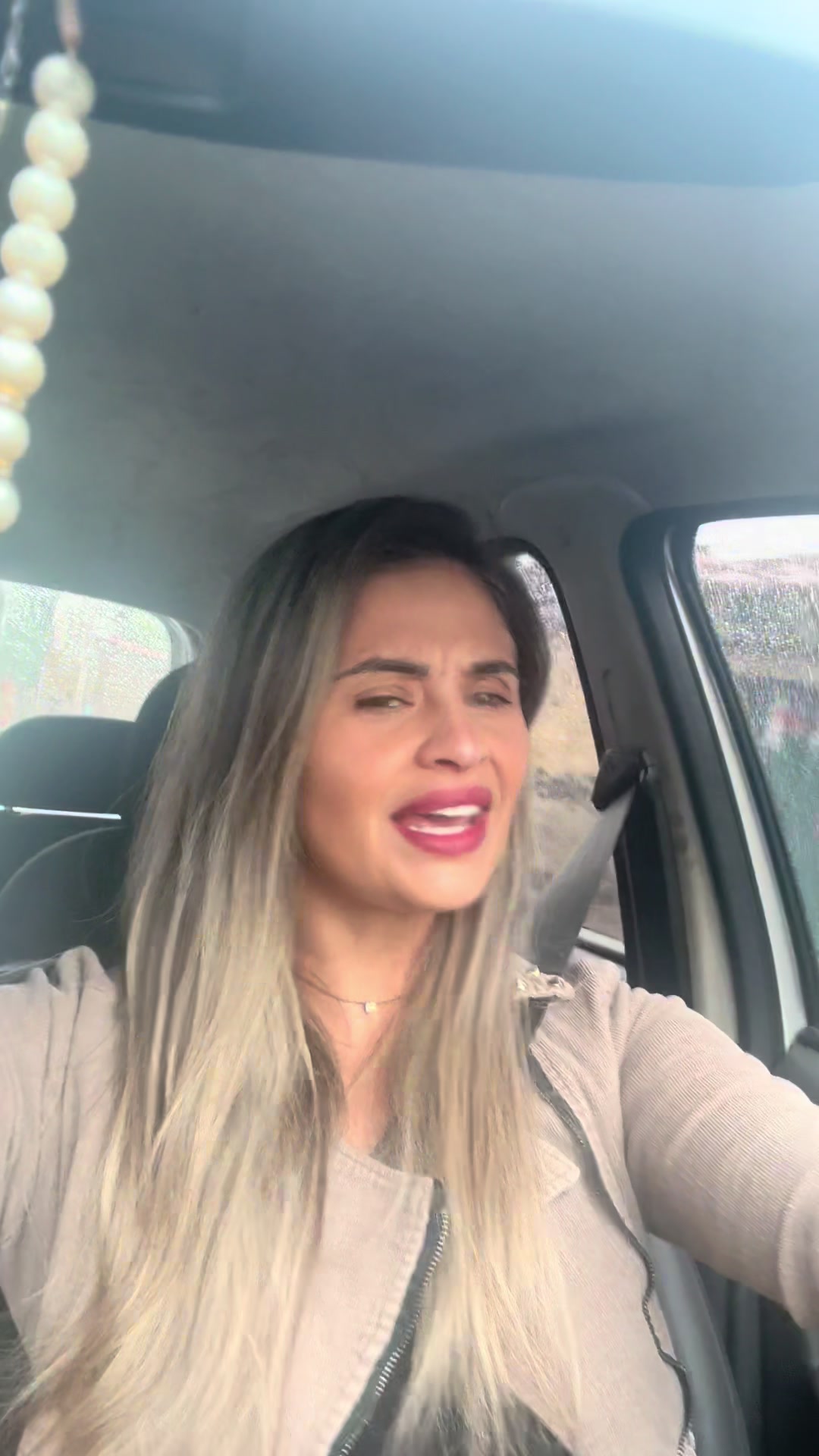 @Mábila Caroline
