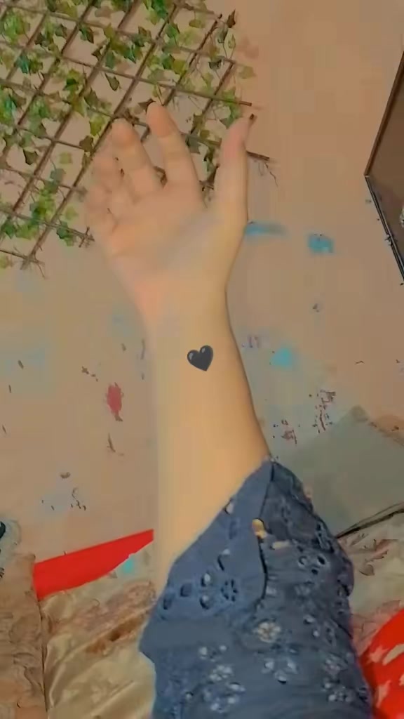 @𝘢ɳᵤ𝚖𝘢𝗅ⲓ𝐤 🎶