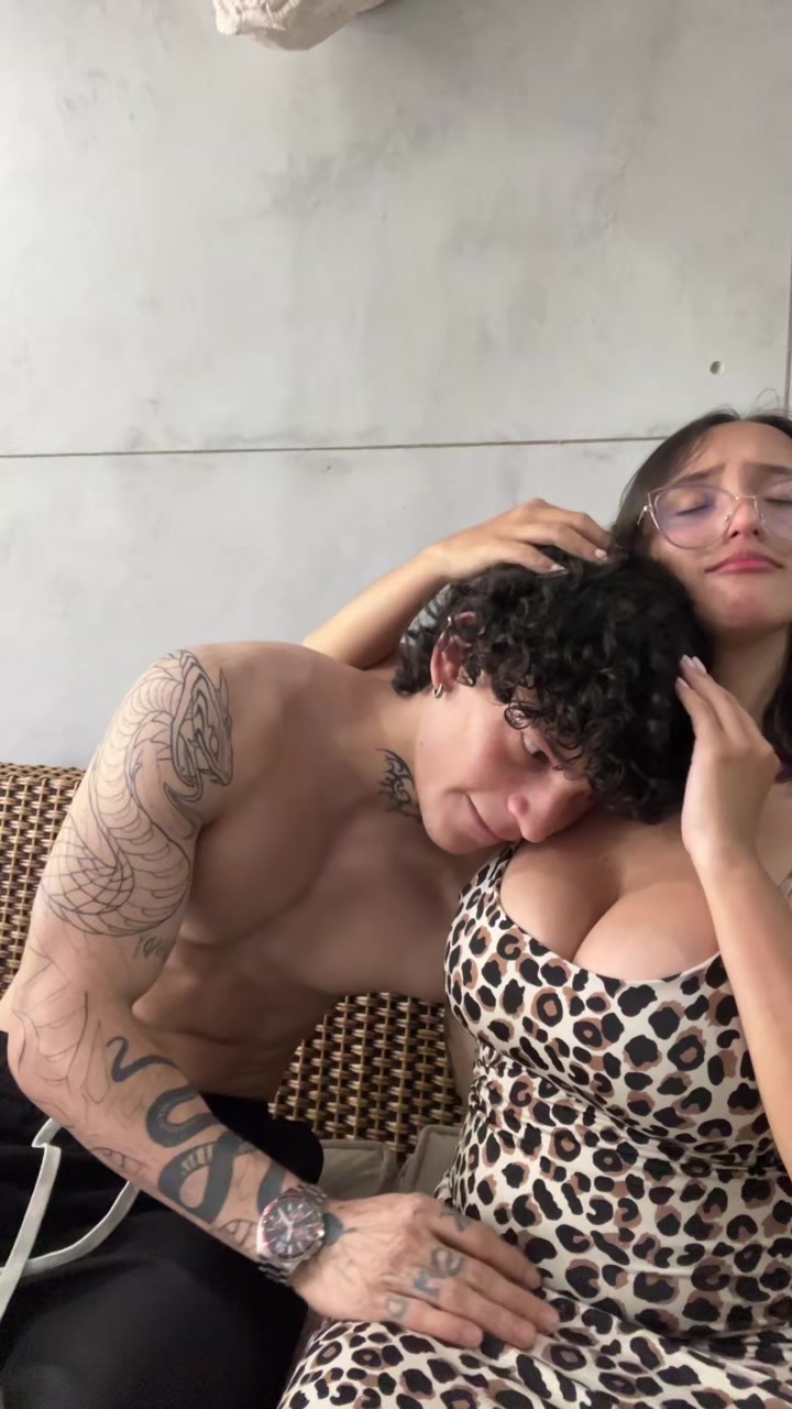 @HilaryRhodes