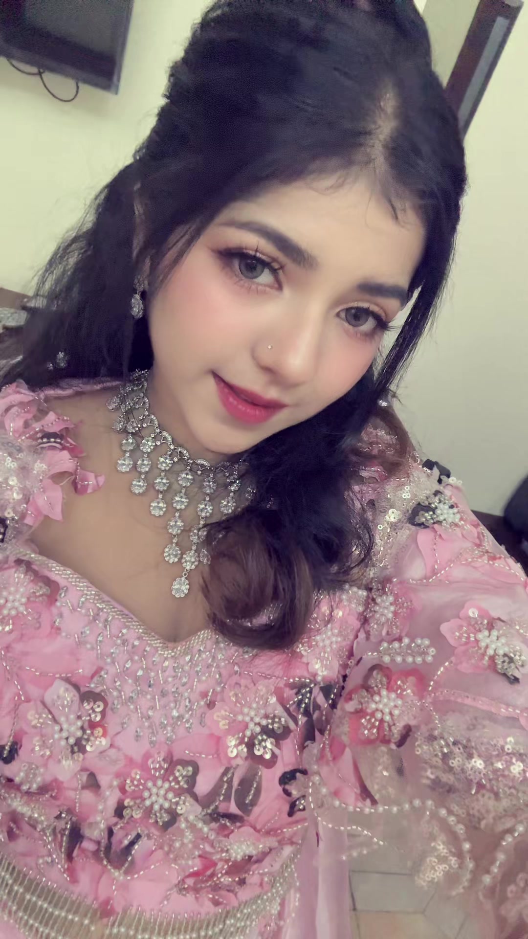@ayekkhinemin