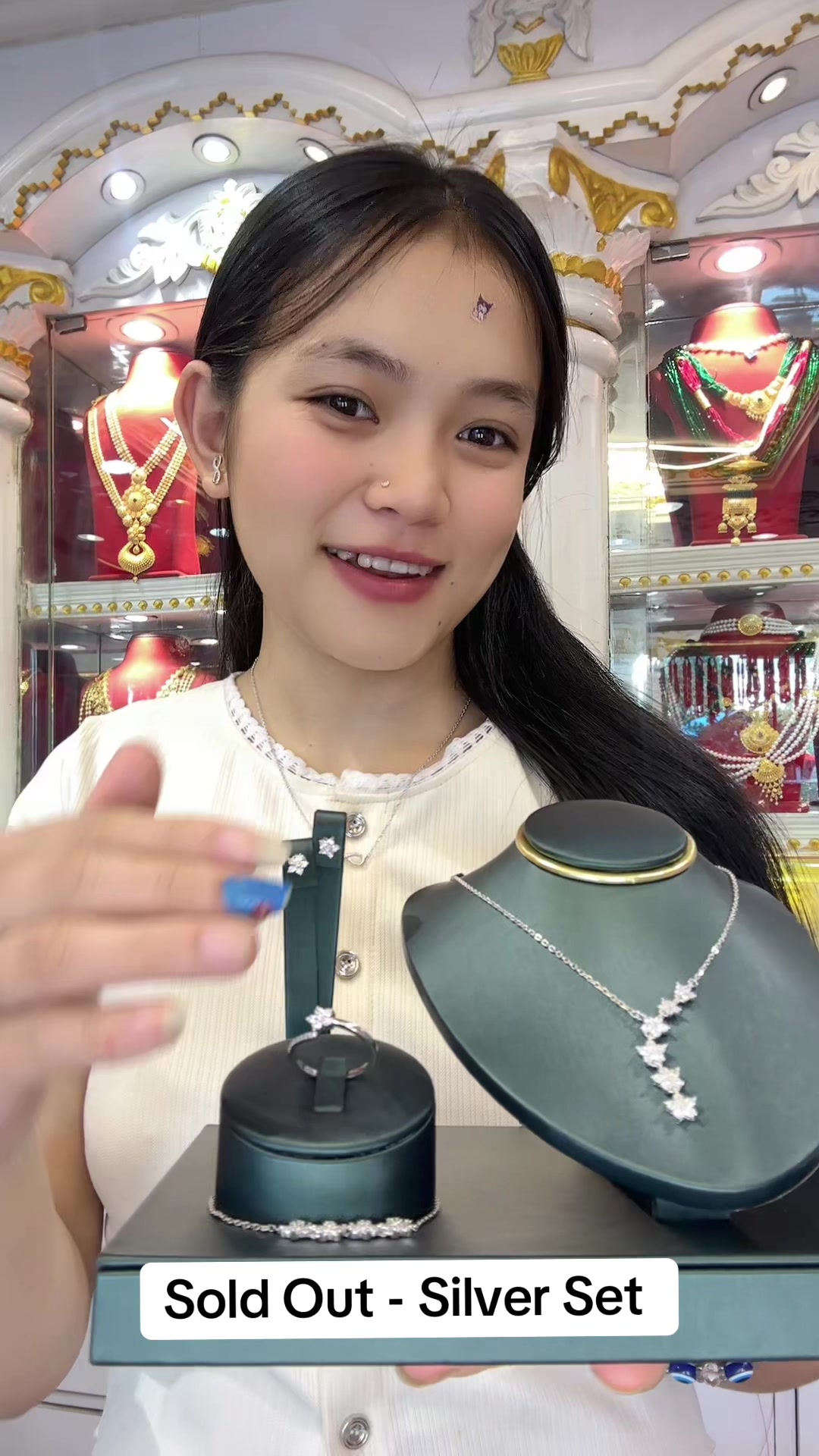 @Hongkong Singapore Jewellers