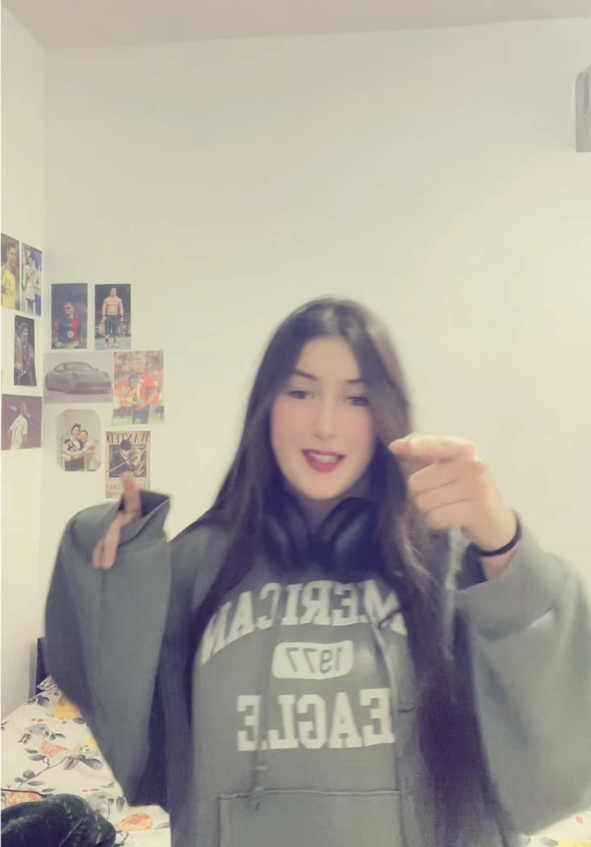 @♛.