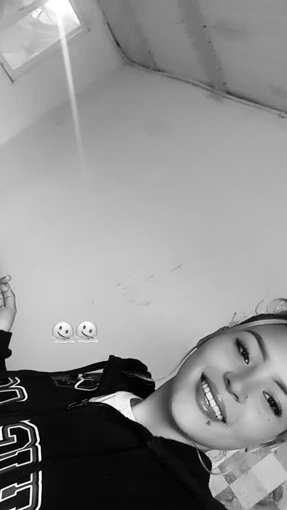 @Tu mona😈😻