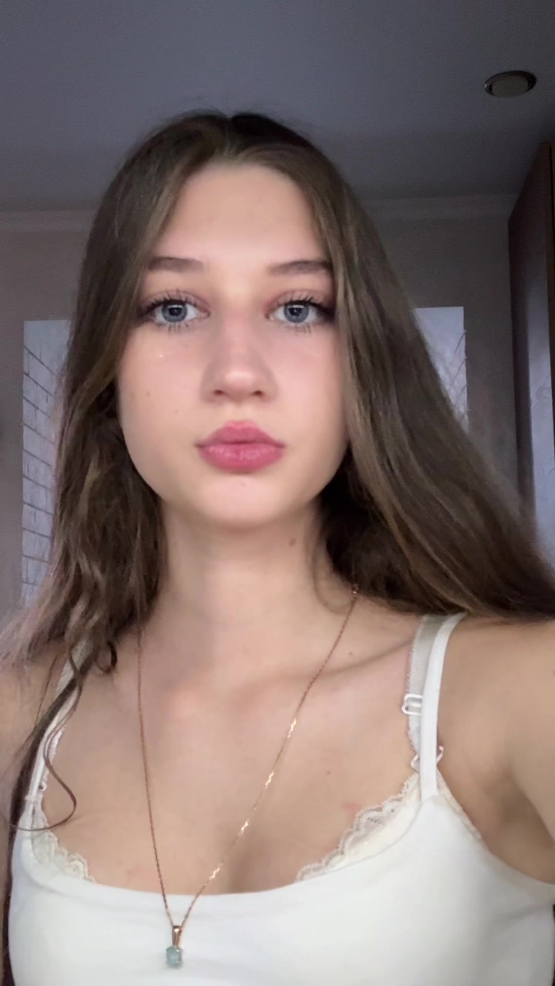 @нюта