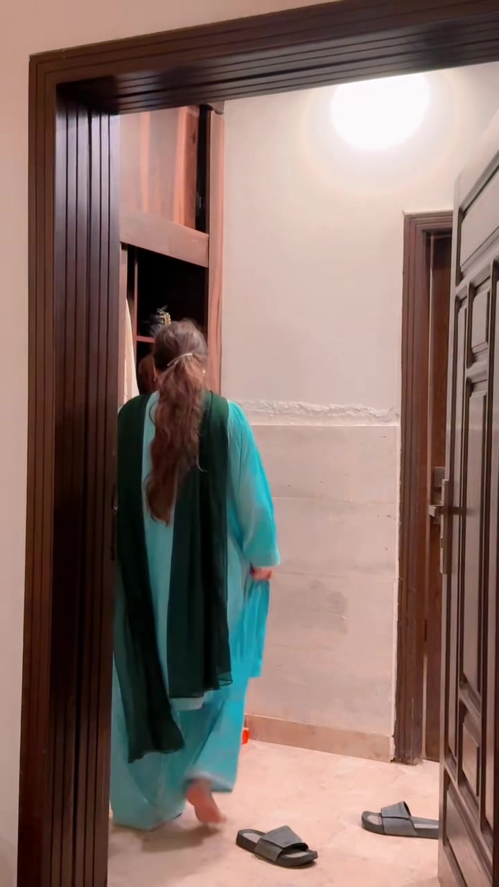 @Laila Khan