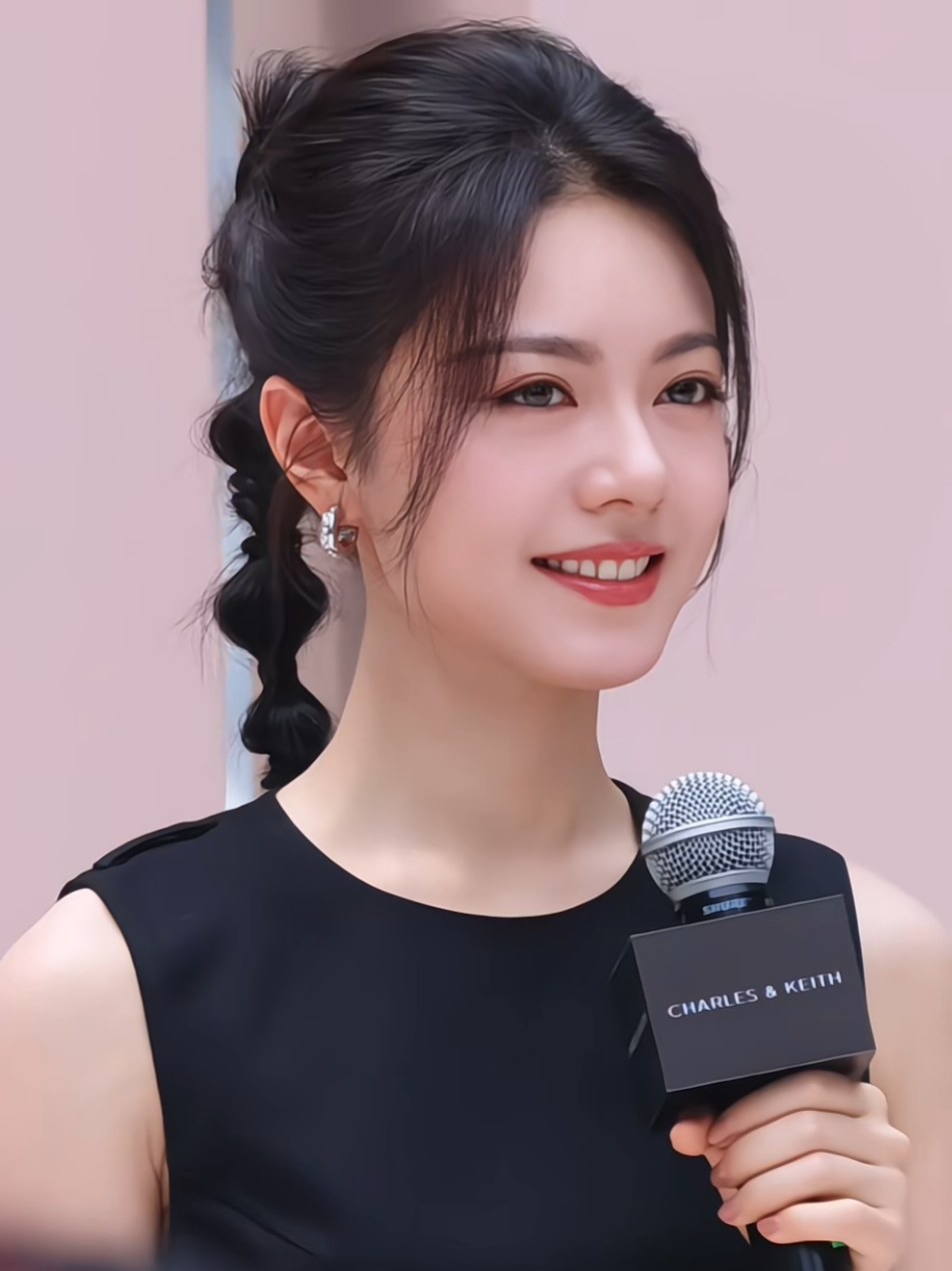 @赵今麦angel